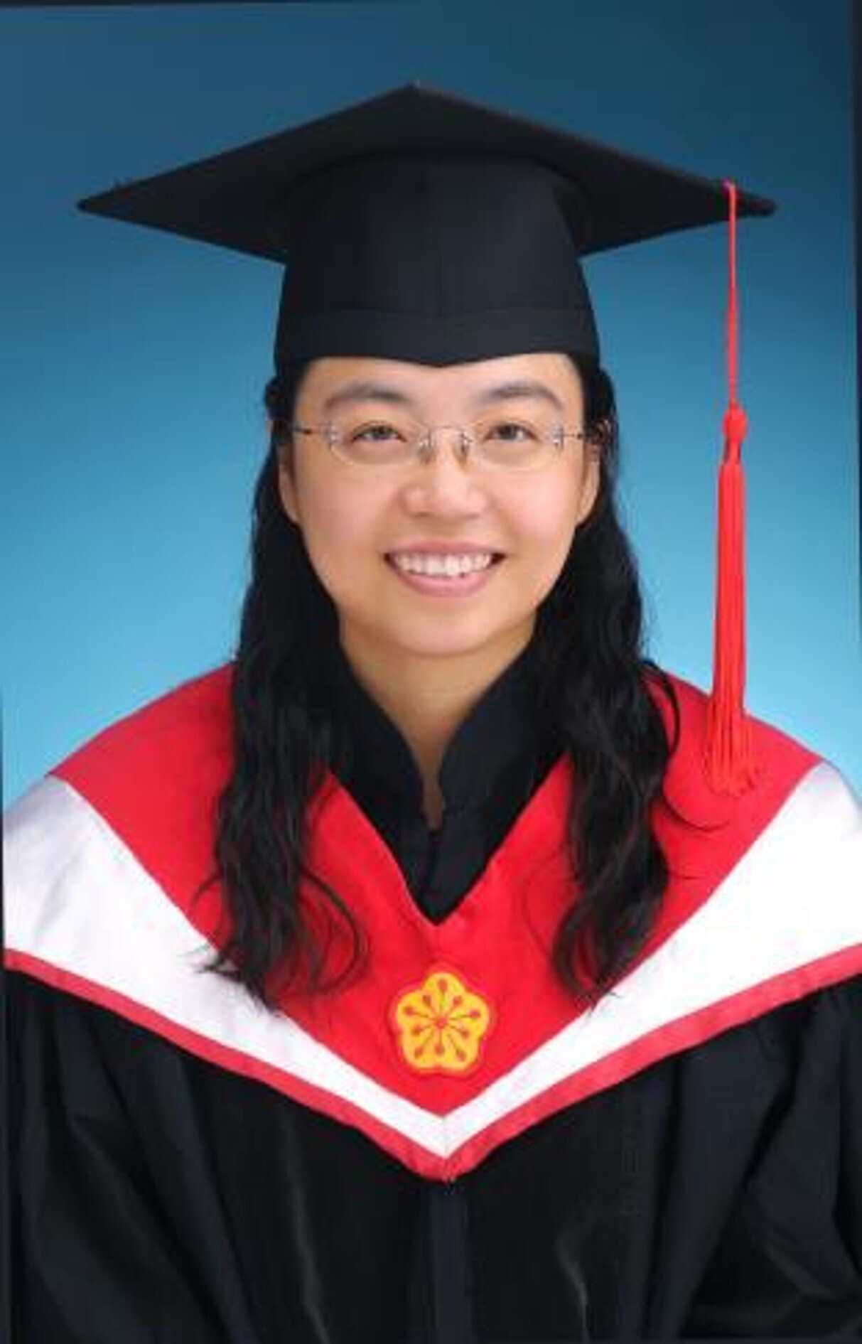 周佩玉個人圖片